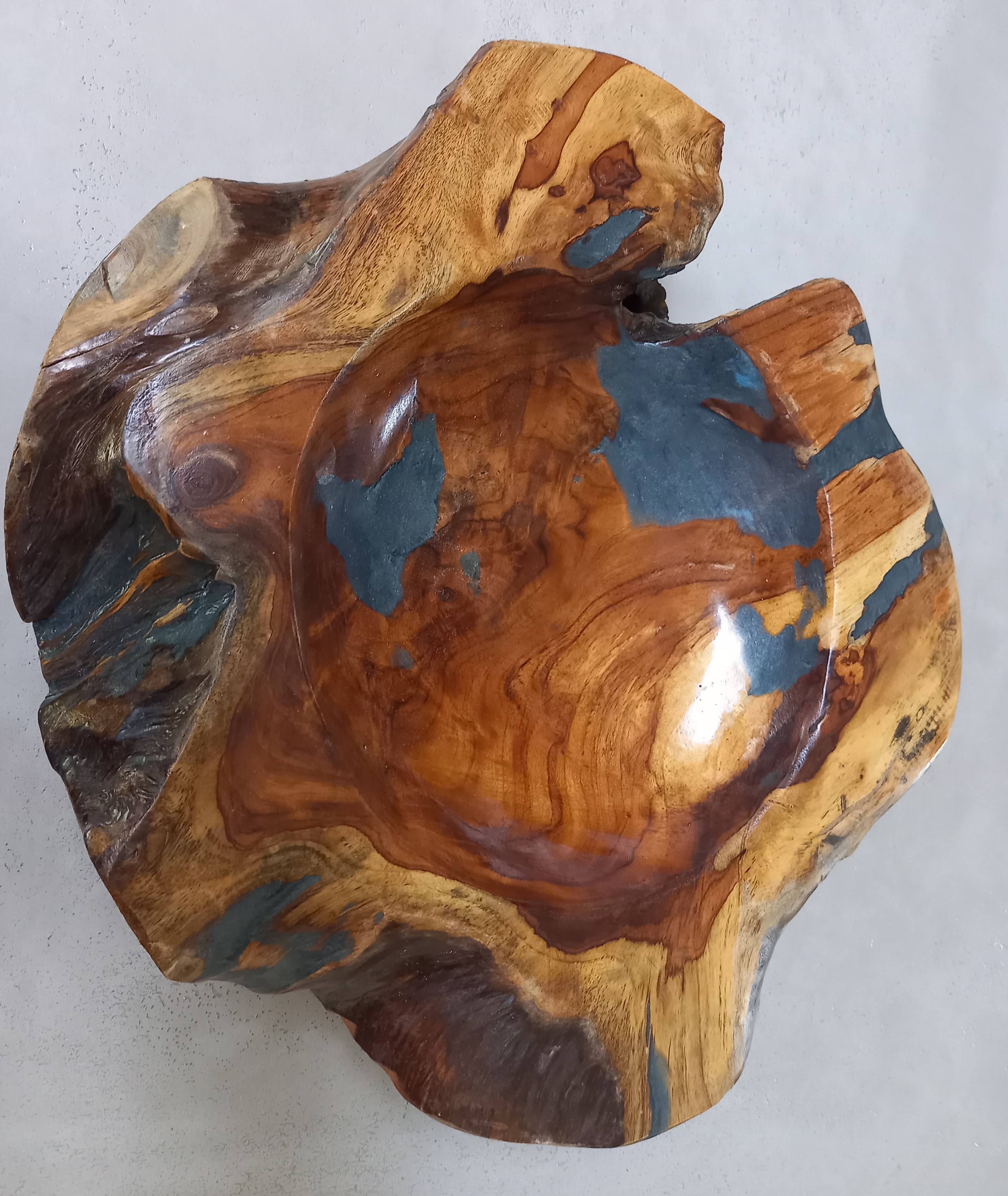 Schüssel aus Holz - Harz
